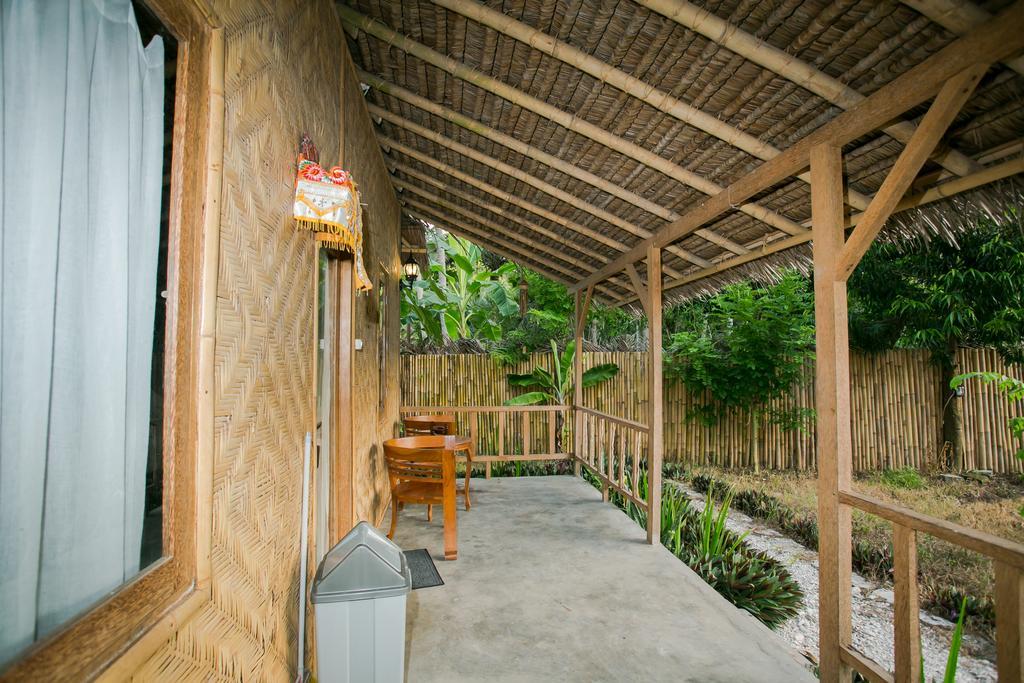 Full Moon Hostel Nusa Penida Exterior foto
