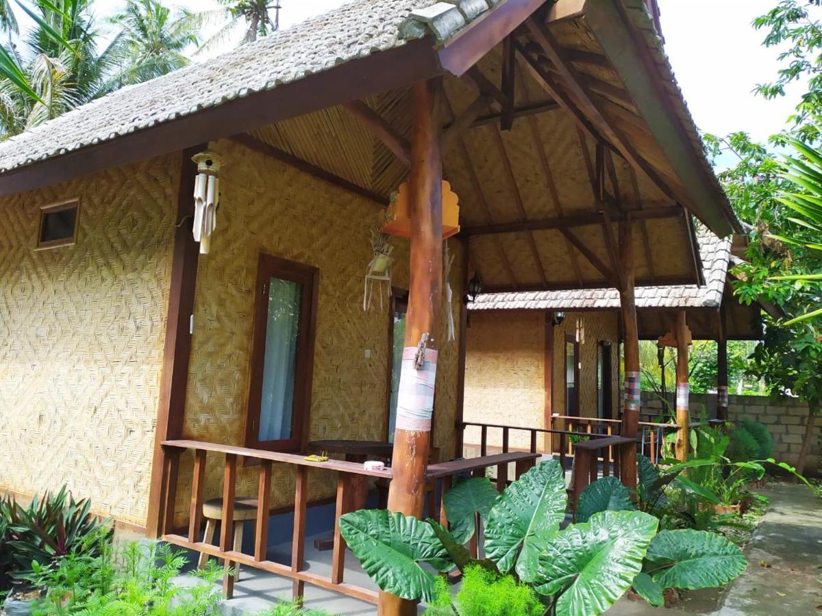Full Moon Hostel Nusa Penida Exterior foto